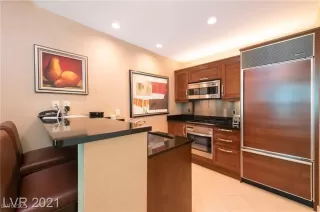 Photo #2: 2741384 Listing