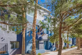 Photo #1: 2741397 Listing