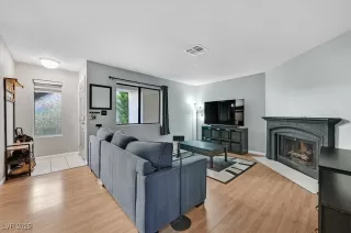 Photo #2: 2741453 Listing 