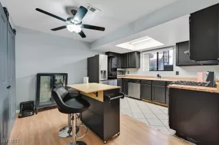 Photo #5: 2741453 Listing 