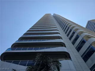 Photo #1: 2741455 Listing