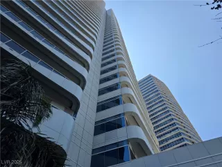 Photo #3: 2741455 Listing