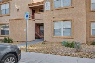 Photo #1: 2741457 Listing 