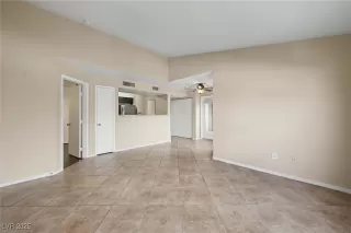 Photo #5: 2741457 Listing 