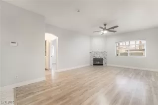 Photo #6: 2741463 Listing