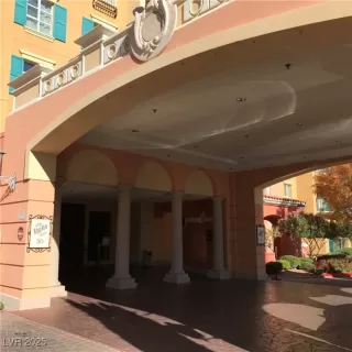 Photo #2: 2741512 Listing