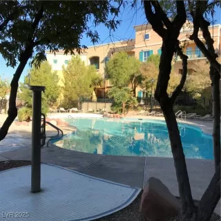 Photo #4: 2741512 Listing