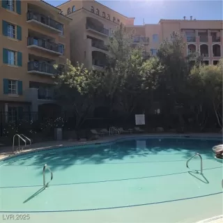 Photo #5: 2741512 Listing