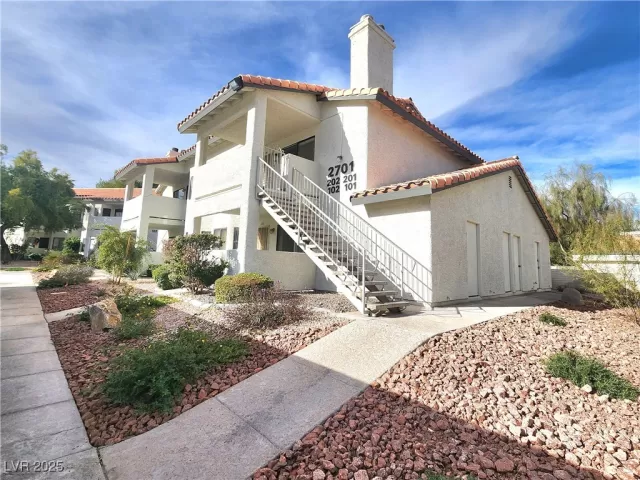 MLS: 2741518 Condo For Sale