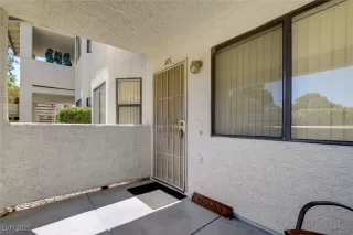 Photo #2: 2741518 Listing