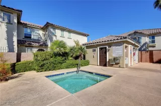 Photo #3: 2741532 Listing