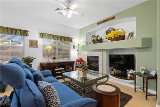 Photo #5: 2741539 Listing