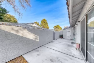 Photo #4: 2741562 Listing