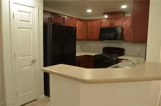 Photo #3: 2741566 Listing