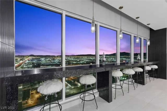 MLS: 2741624 Condo For Sale