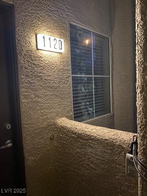 MLS: 2741647 Condo For Sale