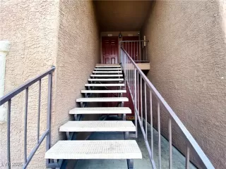 Photo #1: 2741681 Listing