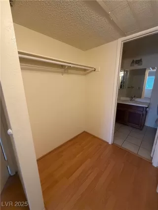 Photo #6: 2741701 Listing 