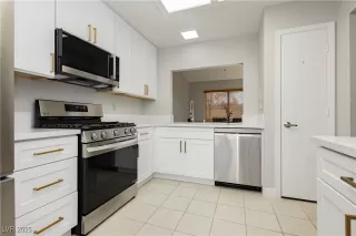 Photo #3: 2741716 Listing 