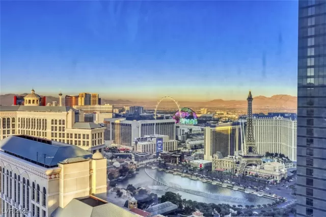 MLS: 2741733 Condo For Sale