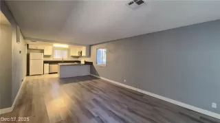 Photo #2: 2741742 Listing 