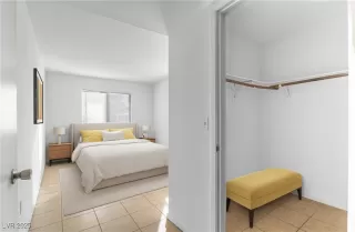 Photo #6: 2741765 Listing