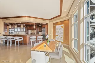 Photo #5: 2741822 Listing