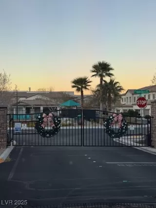 Photo #5: 2741866 Listing