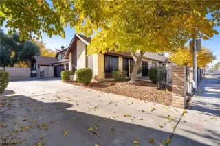 Photo #2: 2741872 Listing