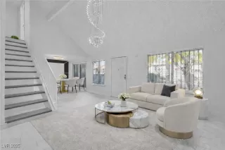 Photo #5: 2741872 Listing