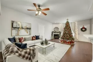 Photo #2: 2741898 Listing 