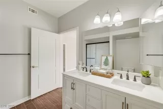 Photo #6: 2741898 Listing 