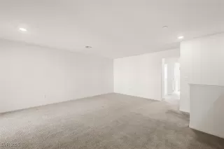 Photo #5: 2741970 Listing