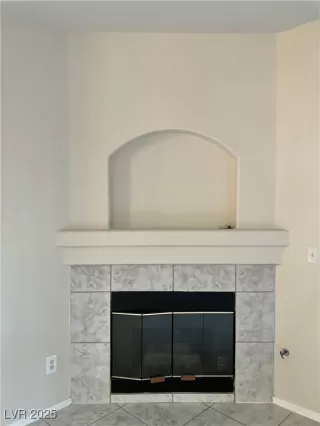 Photo #6: 2742000 Listing