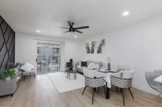 Photo #6: 2742022 Listing 