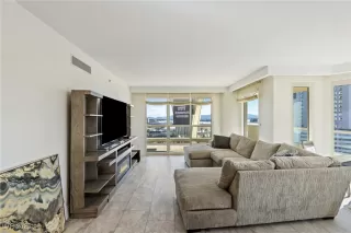 Photo #3: 2742028 Listing 