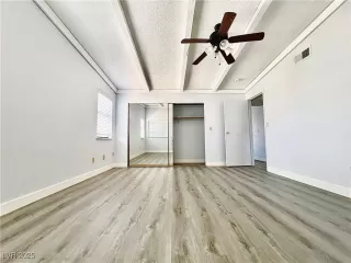 Photo #5: 2742057 Listing 