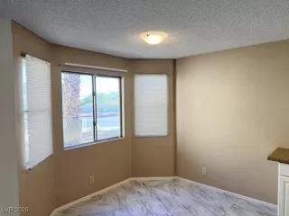 Photo #3: 2742061 Listing 