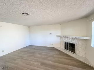 Photo #4: 2742061 Listing 