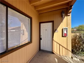 Photo #2: 2742096 Listing 