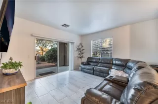 Photo #6: 2742121 Listing 