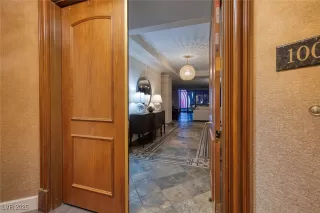 Photo #1: 2742123 Listing