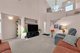 Photo #5: 2742128 Listing 