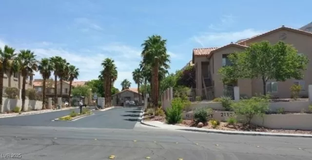 MLS: 2742167 Condo For Sale