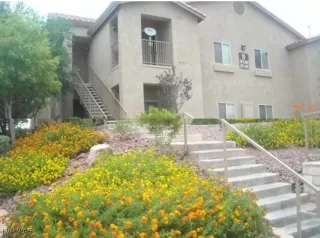 Photo #1: 2742167 Listing