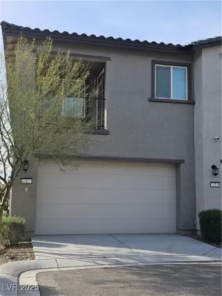 Photo #1: 2742273 Listing 