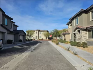 Photo #2: 2742273 Listing 