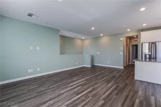 Photo #5: 2742273 Listing 