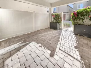 Photo #4: 2742283 Listing 