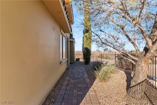 Photo #3: 2742298 Listing 